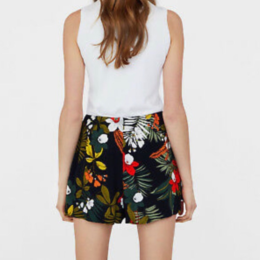 ZARA Basic Tropical Floral Skort